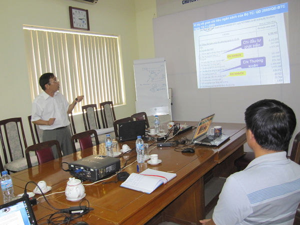  Sinh hoạt chuyên đề “Quản lý khoa học và công nghệ địa phương”